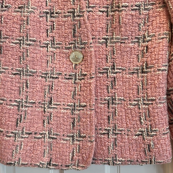 COLLECTION Harve Benard Boucle Pink Plaid Blazer for Work or Casual sz.4 - Picture 2 of 9